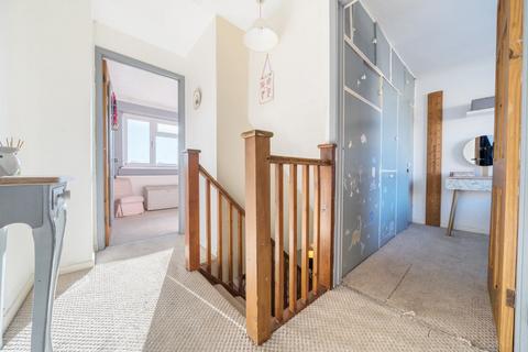 12 Aldsworth Close, Fairford, GL7 4LB