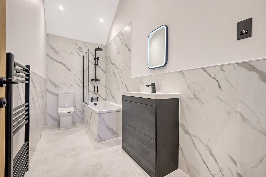 Main Bathroom