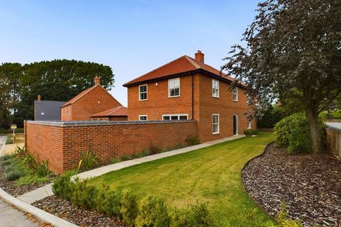 4 bedroom detached house for sale, London Road, Downham Market PE38