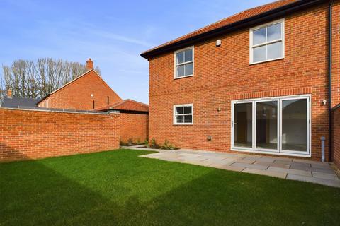 4 bedroom detached house for sale, London Road, Downham Market PE38