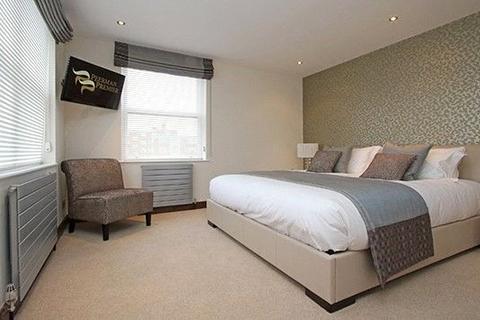 2 bedroom apartment to rent, Ennismore Gardens, London, SW7