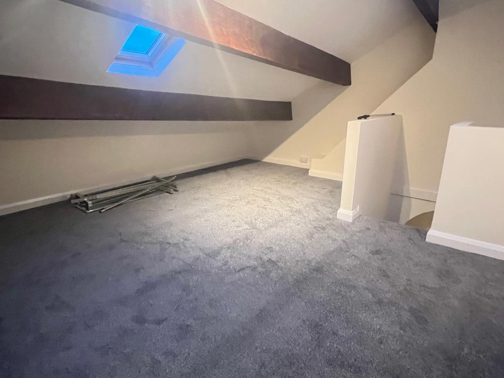 Bedroom 2 (Loft)