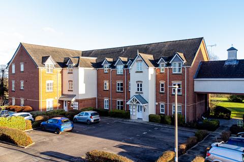 2 bedroom flat for sale, Foxholme Court, Crewe, CW1