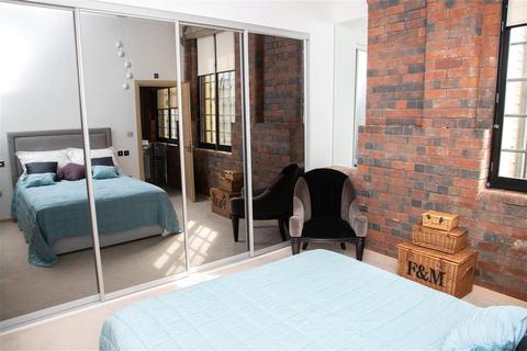 2 bedroom apartment to rent, Caroline Street, Birmingham, B3