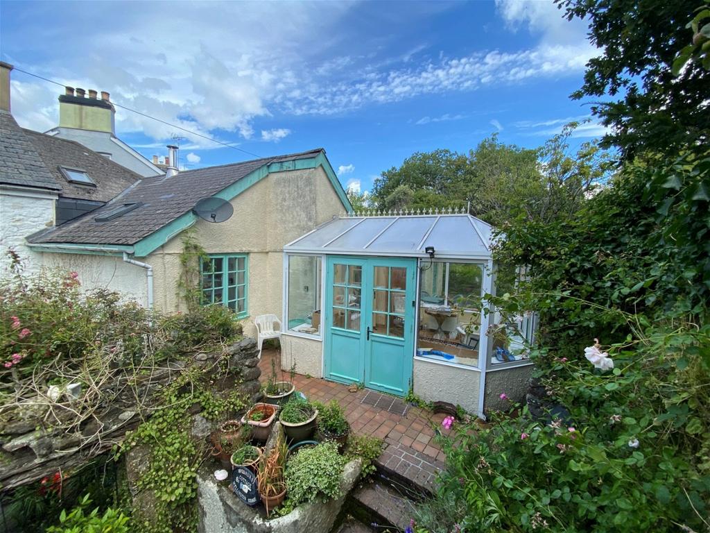 Wellington Square, South Brent TQ10 3 bed end of terrace house for sale