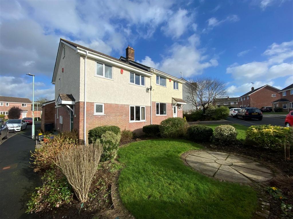 Woodside Close, Ivybridge PL21 4 bed semidetached house for sale £340,000