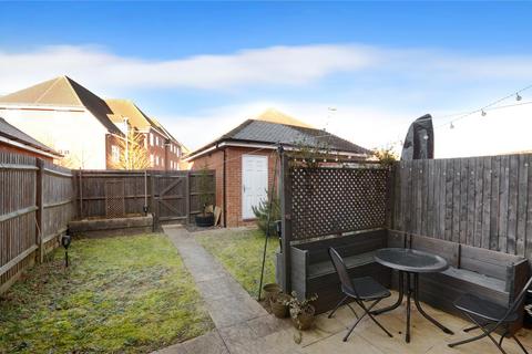 3 bedroom terraced house for sale, Horley, Surrey, RH6