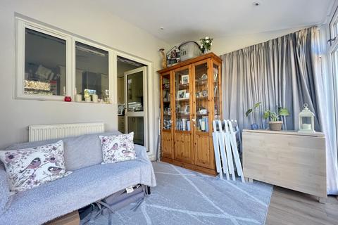 6 Canon Way, Exeter, EX2 8FP