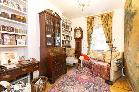 62 Thornhill Road, London, N1 1JU