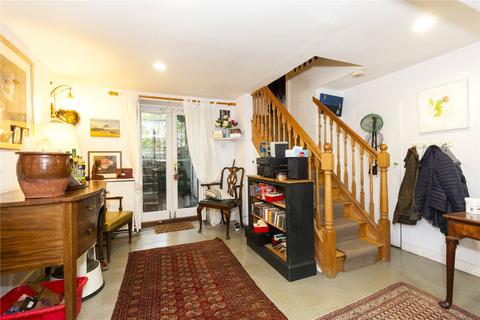 62 Thornhill Road, London, N1 1JU