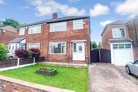 3 bedroom semi-detached house to rent, Lyndene Avenue, Worsley, M28