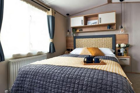 2 bedroom static caravan for sale - Azure Seas Holiday Village