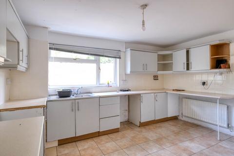 146 Astley Close, Redditch, B98 7TZ
