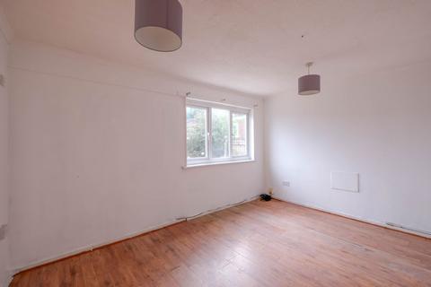 146 Astley Close, Redditch, B98 7TZ