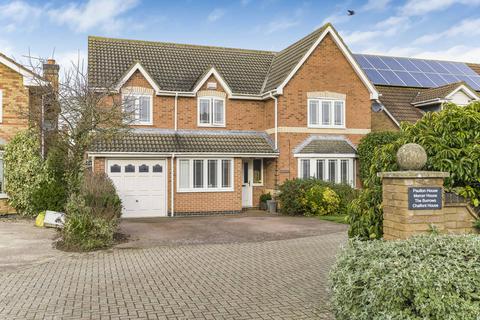 5 bedroom detached house for sale, Peregrine Way, Bicester, OX26
