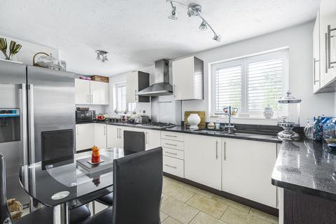 5 bedroom detached house for sale, Peregrine Way, Bicester, OX26