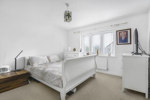 5 bedroom detached house for sale, Peregrine Way, Bicester, OX26