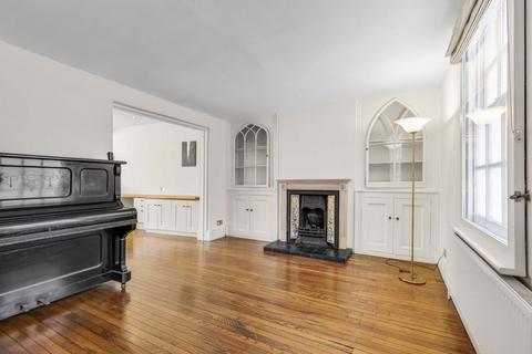 52 Station Road, London, SW13 0LP