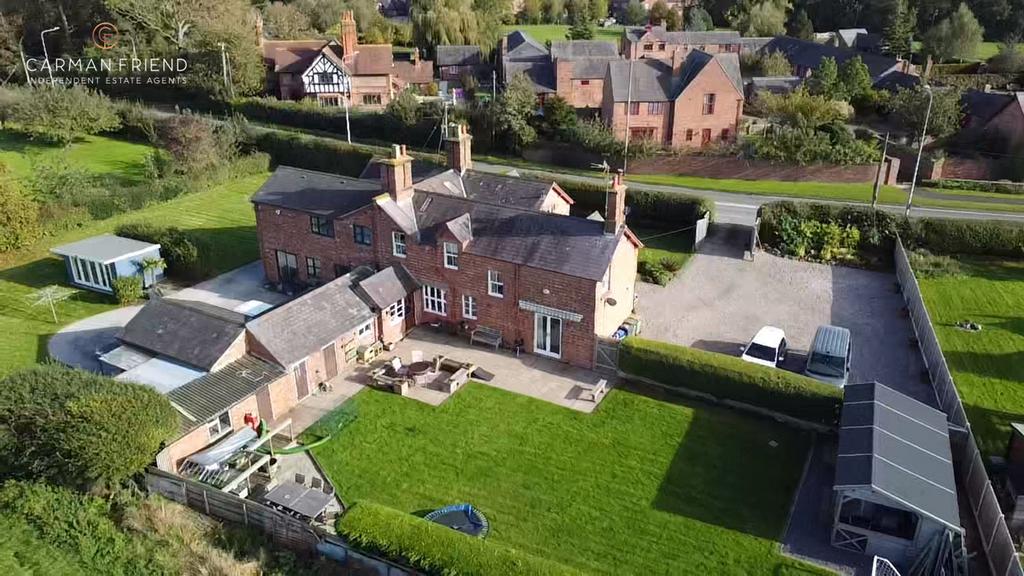 Wrexham Road, Pulford, CH4 4 bed semidetached house for sale £600,000