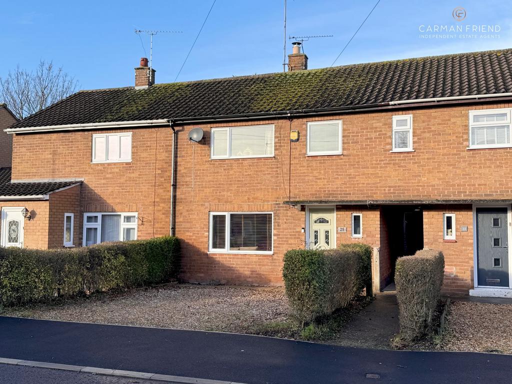 Weston Grove, Upton, CH2 3 bed terraced house for sale £240,000