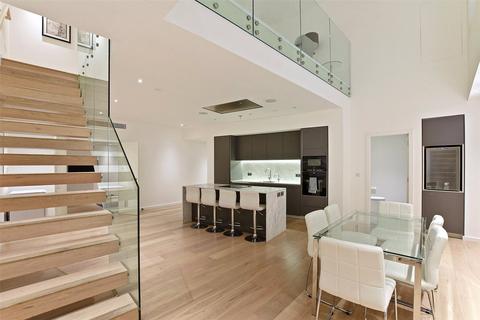 2 bedroom flat for sale, Lovat Lane, City Of London