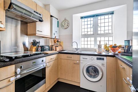 2 bedroom flat for sale, Kent Road, West Wickham