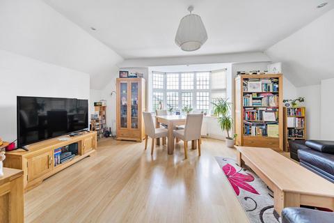 Flat 2, 2 Kent Road, West Wickham, BR4 0JP