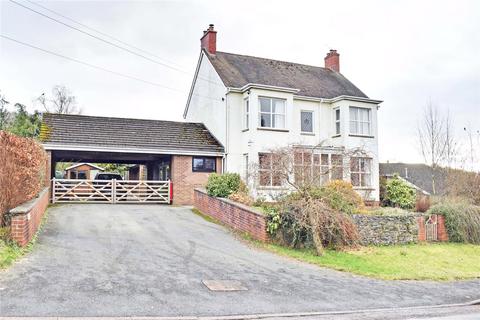 4 bedroom detached house for sale, Cefnllys Lane, Llandrindod Wells, Powys, LD1