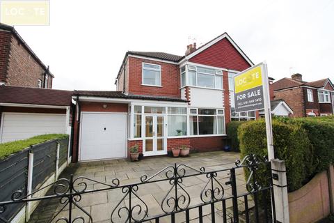 3 bedroom semi-detached house for sale, Castleton Avenue, Stretford