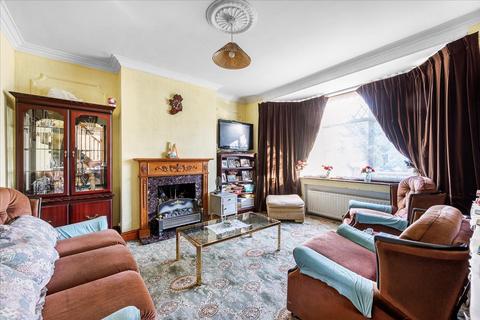 40 Allan Way, London, W3 0PN