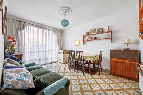 40 Allan Way, London, W3 0PN