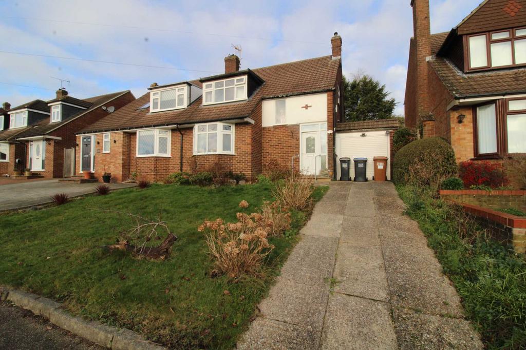 Cranfield Crescent, Cuffley 3 bed semidetached house for sale £625,000