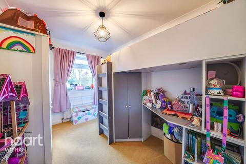 5 Sauls Bridge Close, Witham, CM8 1XJ