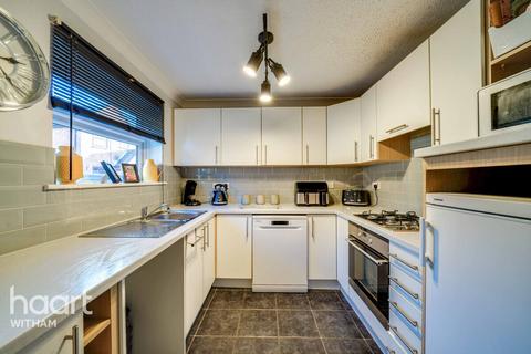 5 Sauls Bridge Close, Witham, CM8 1XJ