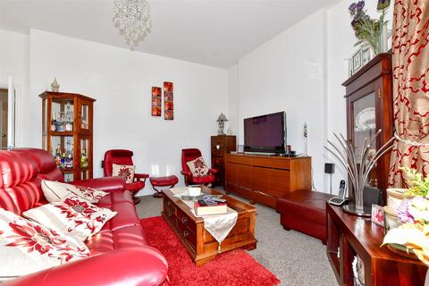 2 bedroom apartment for sale - Trinity Gardens, Folkestone, Kent