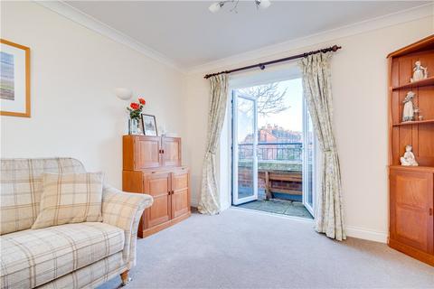2 bedroom apartment for sale, Kirkstall Lane, Leeds, West Yorkshire, LS6