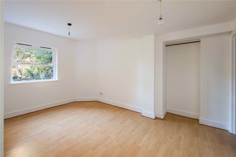 3 bedroom flat to rent, Stamford Hill, Stoke Newington, London, N16