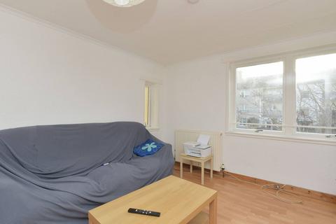 14c Niddrie Mill Crescent, Edinburgh, EH15 3ET