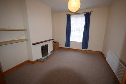 2 bedroom terraced house to rent, Alexandra Road, Wrexham, LL13