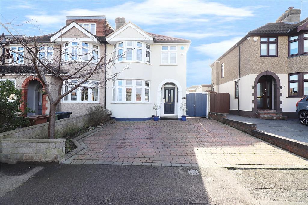 Chastilian Road Dartford Kent Da1 3 Bed Semi Detached House For Sale