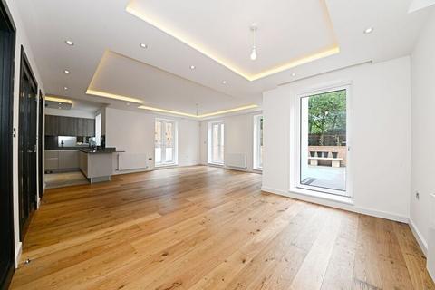 2 bedroom flat to rent, Langton Court, Parson Street, NW4