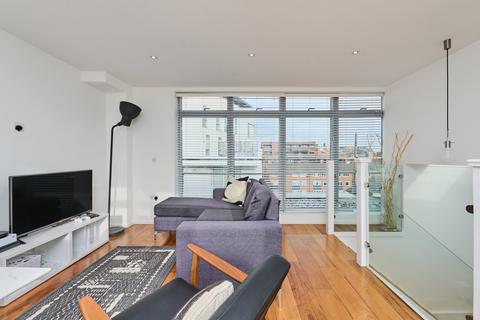 2 bedroom flat for sale, Zeno Court, 19 Long Walk, London