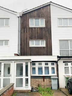 1 bedroom in a house share to rent - Skelley Road, London E15