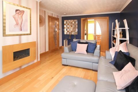 3 Lyne Terrace, Penicuik, EH26 8HF
