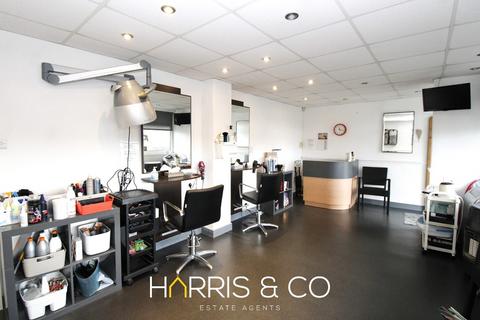 Hairdresser and barber shop for sale, Tarnway Avenue, Thornton-Cleveleys, FY5