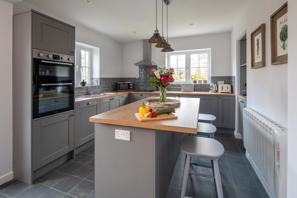 Cottage Kitchen