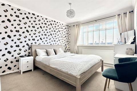 12 Stonewood, Bean, Dartford, DA2 8BY