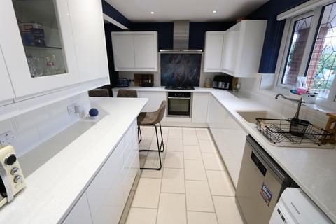 9 Chafford Way, Grays, RM16 2EB