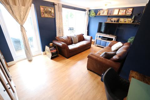 9 Chafford Way, Grays, RM16 2EB