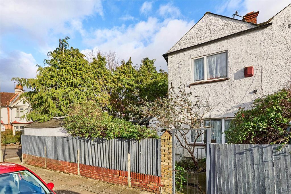 Furzedown Drive, Furzedown, SW17 2 bed end of terrace house for sale